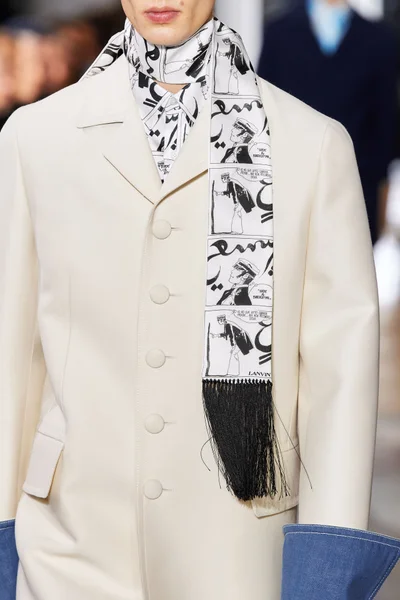 Look 84